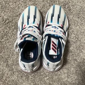 James harden basketball shoes